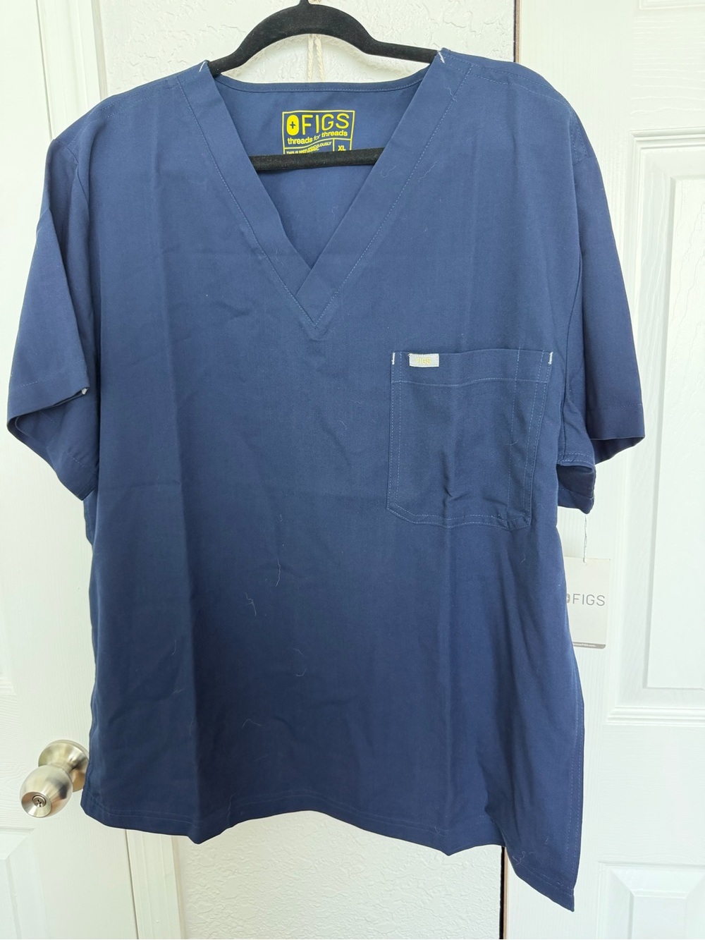 Figs Men’s Navy V-Neck Scrub Top with Chest Pocket